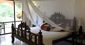 Bahari Dhow Beach Villas