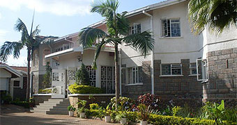 Bush House & Camp Nairobi 