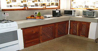JOYSVILLA" Guest House 