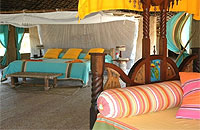Kiwayu Safari village Hotel