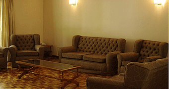 Mnarani Club Guest House 