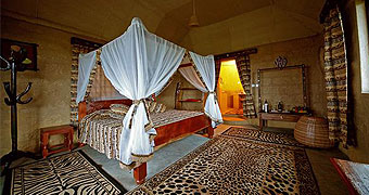 Rhino Watch Safari Lodge
