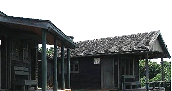 Tusk Camp Cottage Banda