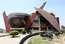 Arusha Tanzania Shopping Day Tour Tanzanite Souvenirs