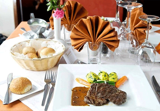 aberdare-national-park-safari-2-days-1-night-tour-treetops-lodge-dinner Aberdare National Park Safari 2 Days 1 Night Tour