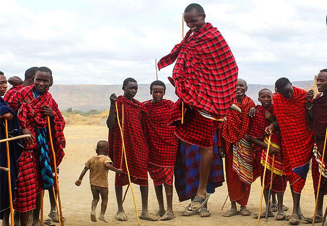 endeem-mara-resort-masai-village-welcome-dance Endeem Mara Resort