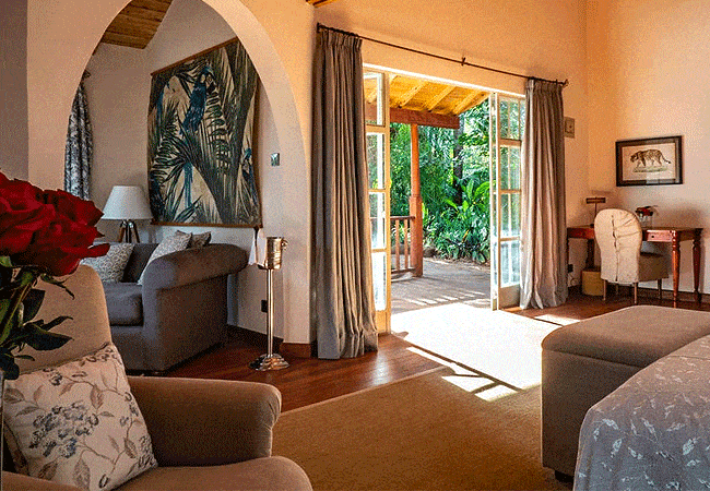 karen-blixen-coffee-garden-&-cottages-nairobi-honeymoon-suite Karen Blixen Coffee Garden & Cottages Nairobi