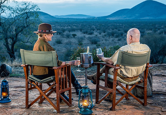 kilaguni-serena-safari-lodge-offers-a-classic-safari-experience-with-a-sundowner-tradition-which-includes-enjoying-cocktails-while-watching-the-sunset Kilaguni Serena Safari Lodge