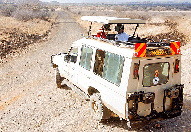kilaguni-serena-safari-lodge-tsavo-west-national-park-4x4-safari-game-drive-vechile Kilaguni Serena Safari Lodge