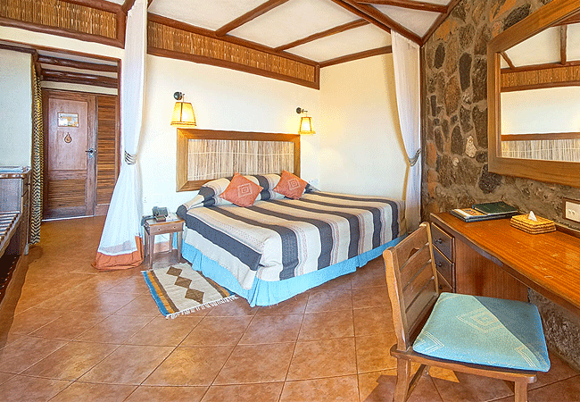 kilaguni-serena-safari-lodge-tsavo-west-national-park-kenya-guest-room Kilaguni Serena Safari Lodge