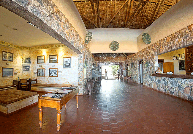 kilaguni-serena-safari-lodge-tsavo-west-national-park-kenya-reception-area Kilaguni Serena Safari Lodge