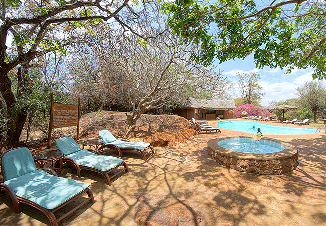 kilaguni-serena-safari-lodge-tsavo-west-national-park-swimming-pool Kilaguni Serena Safari Lodge