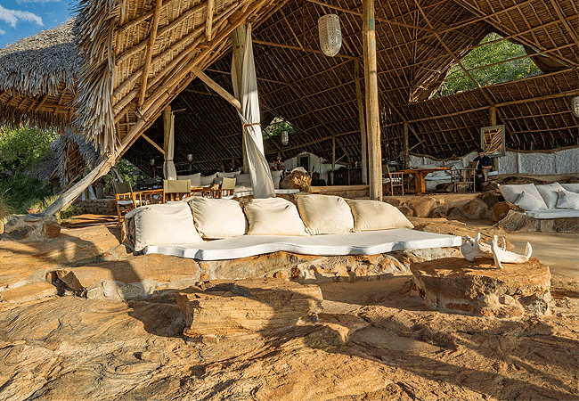 kipalo-hills-lodge-mbulia-conservancy-tsavo-west-natonal-park-open-sided-l lounge-provide-stunning-views-of-the-plains-below Kipalo Hills Lodge Mbulia Conservancy Tsavo West National Park