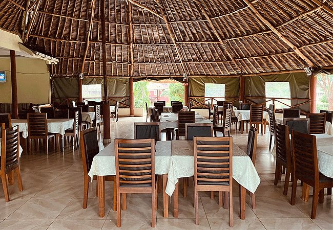 lake-jipe-eco-lodge-offers-a-dining-room Lake Jipe Eco Lodge Tsavo West National Park Kenya