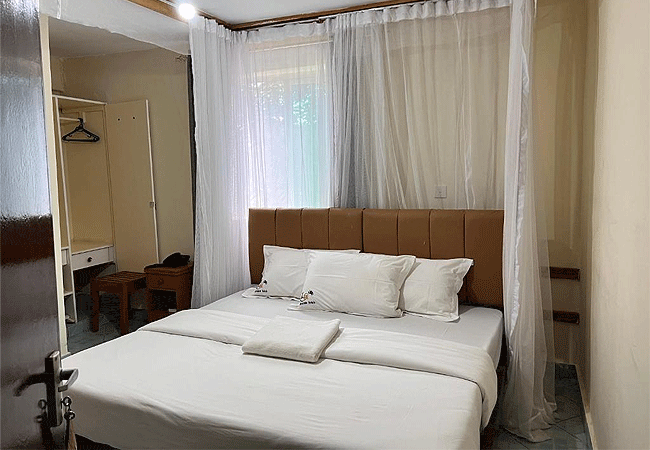 lavender-gardens-hotel-wundayi-guest-bedroom Lavender Gardens Hotel Wundanyi Taita Taveta Country Kenya