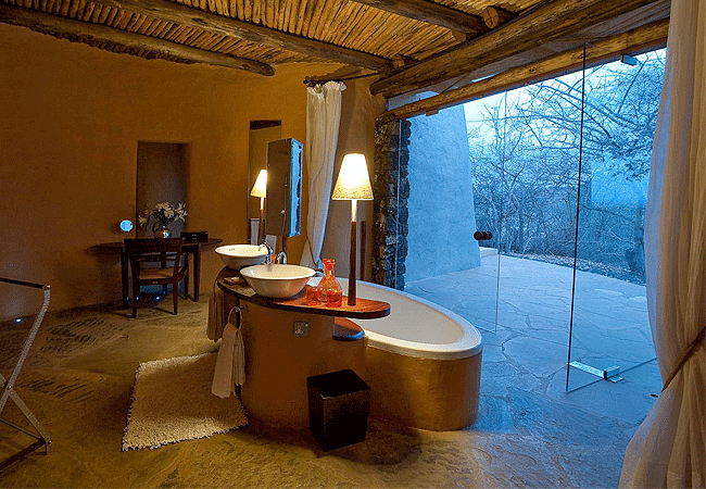 ol-donyo-lodge-chyulu-hills-features-bathtubs-in-its-suites Ol Donyo Lodge Chyulu Hills Kenya Safari