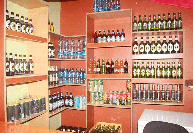 rhino-tourist-tented-camp-masai-mara-bar-drinks Rhino Tourist Tented Camp Masai Mara