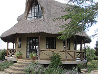 The Round House (1 bedroom) Olepangi Farmstead in Timau