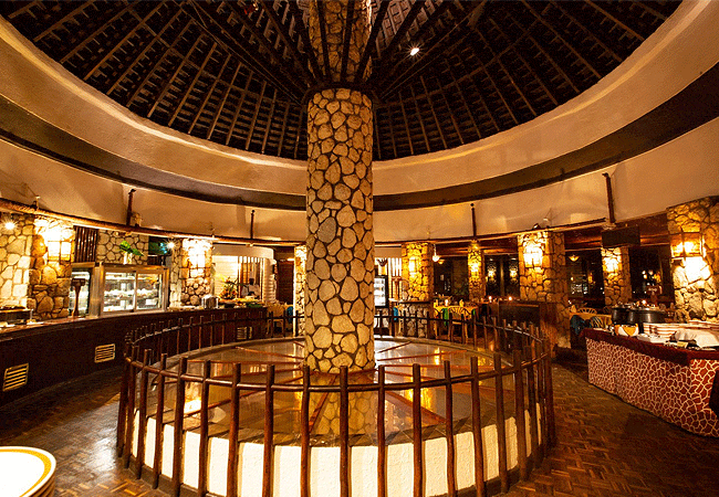 salt-lick-safari-lodge-restaurant-serving-buffet- breakfast-lunch-and-dinner Salt Lick Safari Lodge