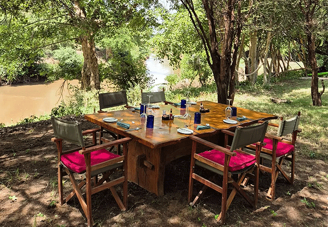 shompole-wilderness-camp-our-door-meals Shompole Wilderness Camp
