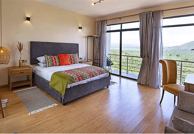 sleeping-warrior-camp-lake-elementaita-nelion-cabin-bed-sleeps-2-guests Sleeping Warrior Camp Lake Elementaita