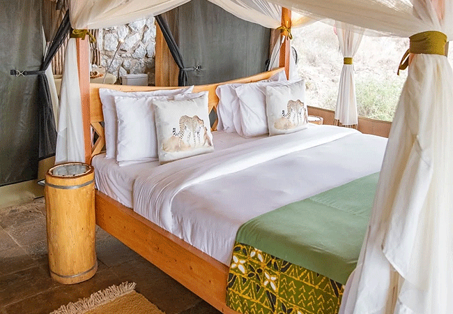 soroi-lions-bluff-lodge-tsavo-west-national-park-luxury-suite-has-1-king-size-bed Soroi Lions Bluff Lodge Tsavo West National Park Kenya Safari