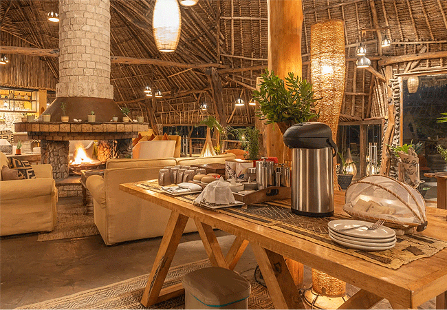 soroi-lions-bluff-lodge-tsavo-west-national-park-tea-coffee-station Soroi Lions Bluff Lodge Tsavo West National Park Kenya Safari