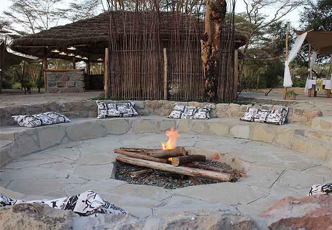 swara-plains-wildlife-conservancy-2-days-1-night-holiday-bonfire-place Swara Plains Wildlife Conservancy 2 Days 1 Night Holiday