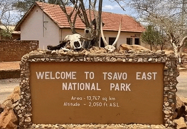 ashnil-aruba-lodge-tsavo-east-national-park-entrance Ashnil Aruba Lodge Tsavo