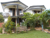 Chel and Vade Cottages – Jinja Town