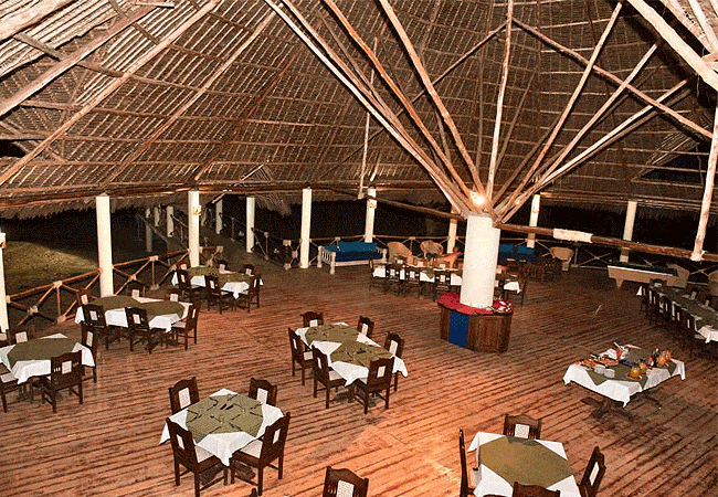 doa-doa-safari-camp-tsavp-east-national-park-has-a-restaurant-in-the-main-building-with-the-view-of-the-river-that-serves-different-meals Doa Doa Safari Camp Tsavo East National Park Kenya