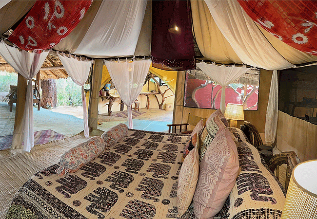 elephant-watch-camp-samburu-has-six-thatch-covered-tents-all-decorated-in-a-fusion-of-luxury-african-style-bush-living-and bedouin-tent-bohemian Elephant Watch Camp Samburu National Reserve Kenya