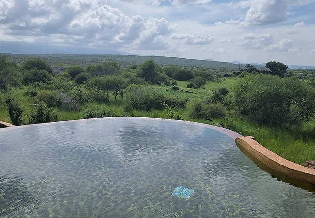 elerai-camp-amboseli-pool-offers-a-relaxing-swim-and-a-splendid-view-of-mt-kilimanjaro Elerai Camp Amboseli National Park Kenya Safari