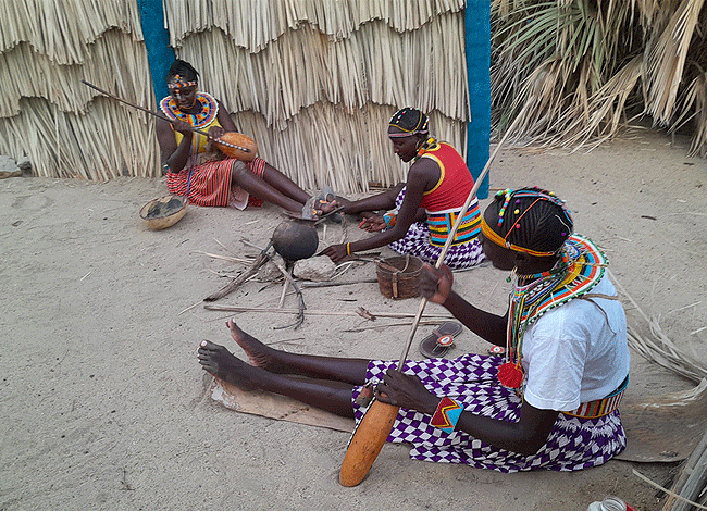 eliye-springs-resort-turkana-offers-trips-turkana-villages-to-learn-more-about-their-culture-and-dance Eliye Springs Resort Turkana