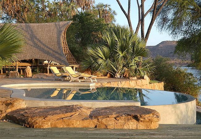 galdessa-camp-tsavo-east-national-park-infinity-swimming-pool-overlooking-the-galana-river Galdessa Camp Tsavo East National Park