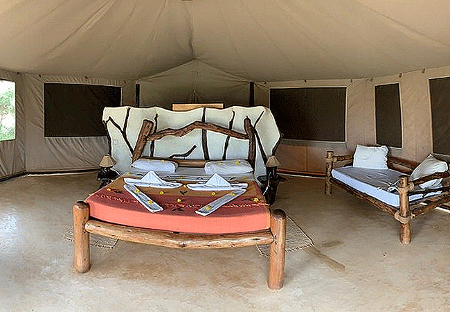 osteria-swara-camp-tsavo-east-national-park-guest-tent Osteria Swara Camp Tsavo East National Park