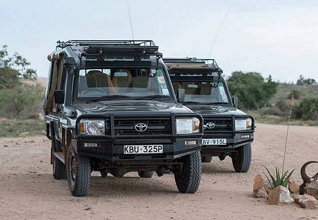 osteria-swara-camp-tsavo-east-national-park-safari-vehicles-for-game-drives Osteria Swara Camp Tsavo East National Park