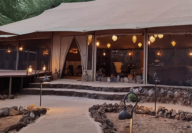soroi-larsens-samburu-camp-main-tent-samburu-national-reserve Soroi Larsens Camp Samburu National Reserve