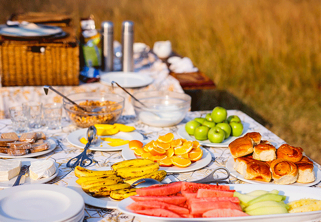 voi-wildlife-lodge -tsavo-east-national-park-bush-breakfast Voi Wildlife Lodge Tsavo East National Park Kenya