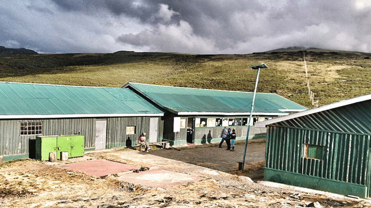 Old Moses Hut Mount Kenya Climbing Accommodation | Mountain Hut
