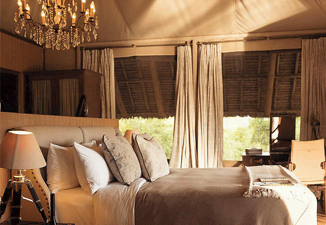 finch-hattons-camp-luxury-tented-family-suites-both-include-indoor -and-outdoor-showers-and-free-standing-copper-bathtubs Hattons Luxury Tented Family Suites