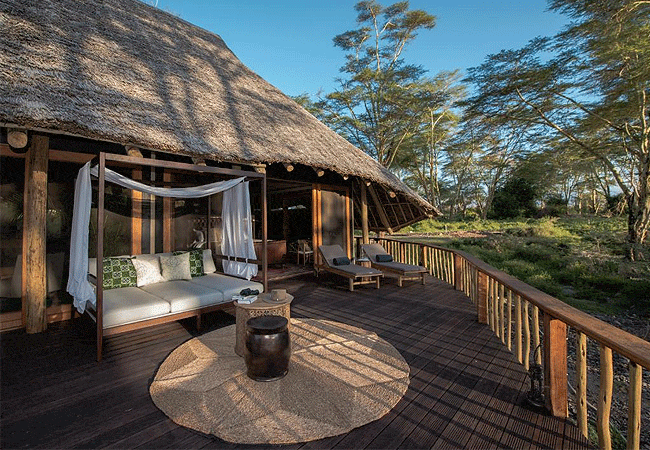 finch-hattons-camp-presidential-suite-tsavo-west-national-park-private-viewing-deck-looking-out-over-the-waterhole Finch Hattons Camp Presidential Suite