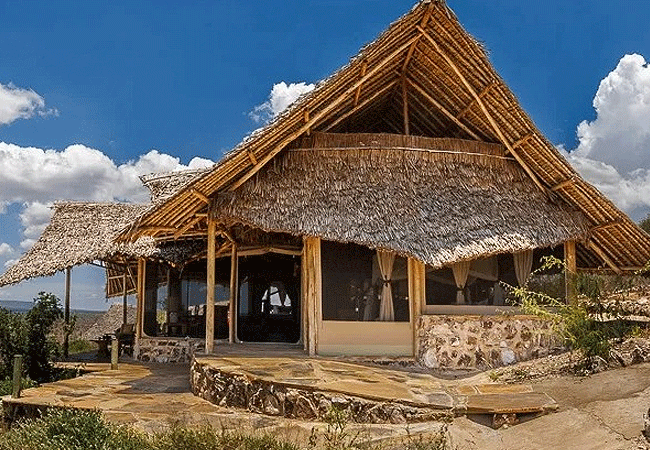 soroi-cheetah-tented-camp-lumo-conservancy Tsavo-tsavo-west-national-park-guest-tent Soroi Cheetah Tented Camp Tsavo West National Park Kenya