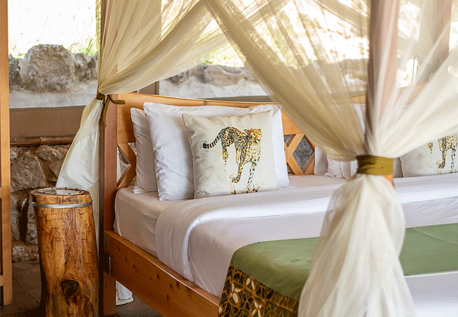 soroi-cheetah-tented-camp-lumo-conservancy Tsavo-tsavo-west-national-park-has-six-twin-tents-and-2-family-tents-each-equipped-with-cosy-twin-or-double-beds-and-a-private-en-suite-bathroom Soroi Cheetah Tented Camp Tsavo West National Park Kenya