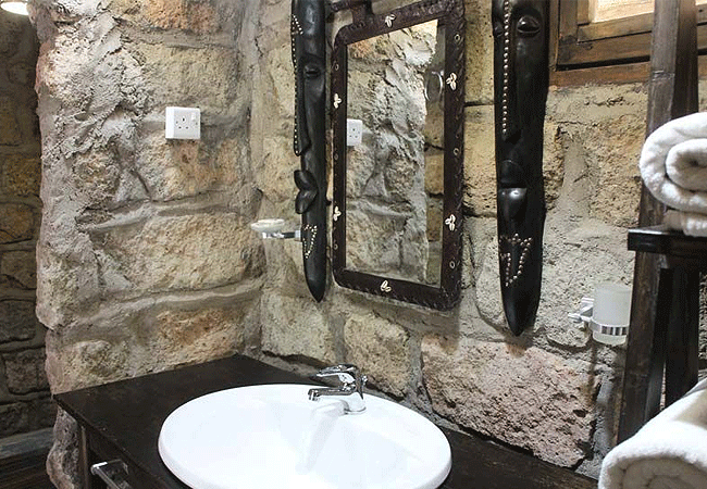 swara-acacia-lodge-swara-plains-conservancy-cottage-bathroom Swara Acacia Lodge Swara Plains Conservancy