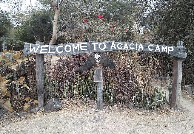 swara-acacia-lodge-swara-plains-conservancy-sign-post Swara Acacia Lodge Swara Plains Conservancy