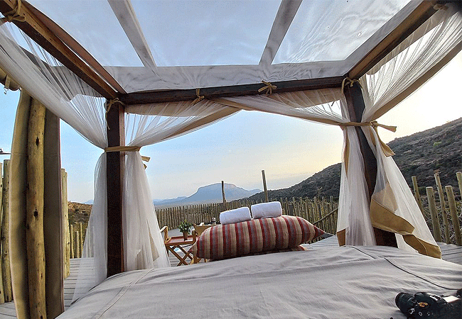 basecamp-samburu-star-bed-is-open-to-the-night-skies-so-you-are-able-to-see-the-stars Basecamp Samburu Kalama Conservancy