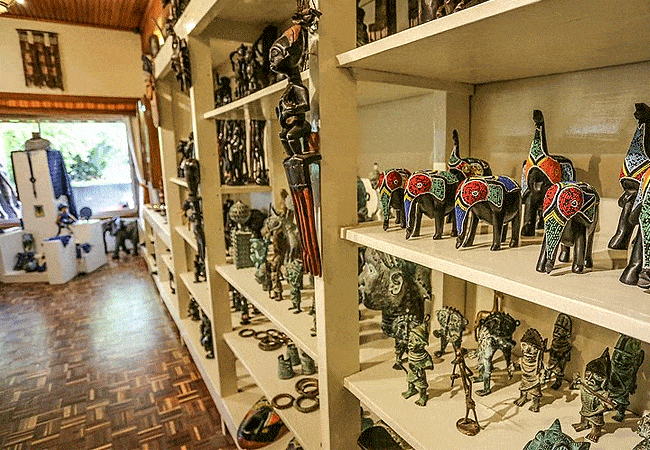 nairobi-tented-camp-karen-suburbs-nairobi-utamaduni-craft-centre-is-a-mecca-for-shopping-everything-from-jewelry-toys-clothing-carved-wooden-animals-and-kitchen-aprons Nairobi Tented Camp Karen Suburbs Nairobi