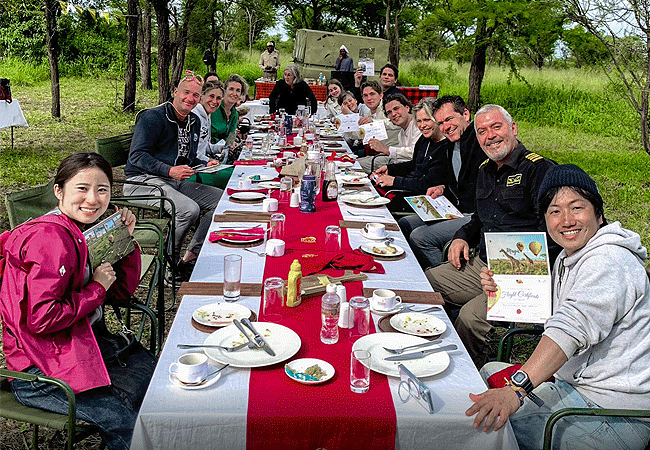 nyssa-balloon-safaris-tanzania-hot-air-balloon- basket-passengers Nyssa Balloon Safaris Tanzania