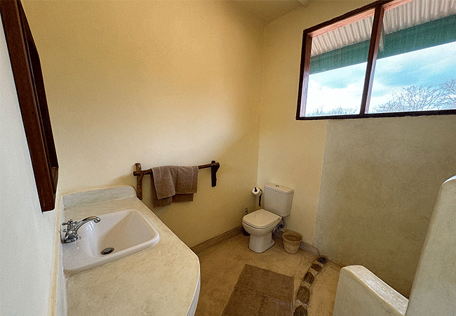 Kamungi Bandas Tsavo East National Park